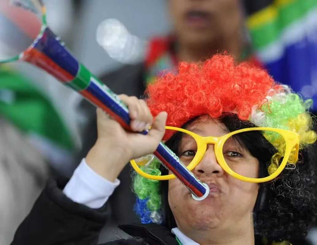 Cosplay perucas 2023 novo engraçado joker peruca cabeça explosiva palhaço fã festa de halloween bola festa vestir suprimentos feriado colorido peruca headwearl240124