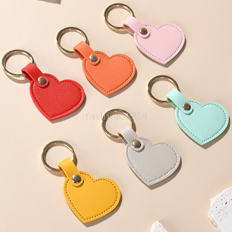 Neue modische herzförmige Schlüsselanhänger für Frauen und Mädchen, Liebes-Schlüsselanhänger, Ringe, niedlicher Schlüsselanhänger-Halter, Charm-Taschen-Geschenk