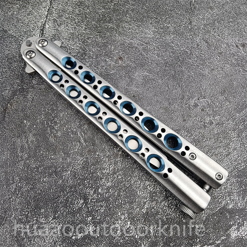 2024 Balisong Theone Classic Blue Hole BM42/BM43 Coltello SWING CNC Raccordo 440c Lama BM535 BM537 BM46 BM47 BM49 Coltelli Strumenti EDC