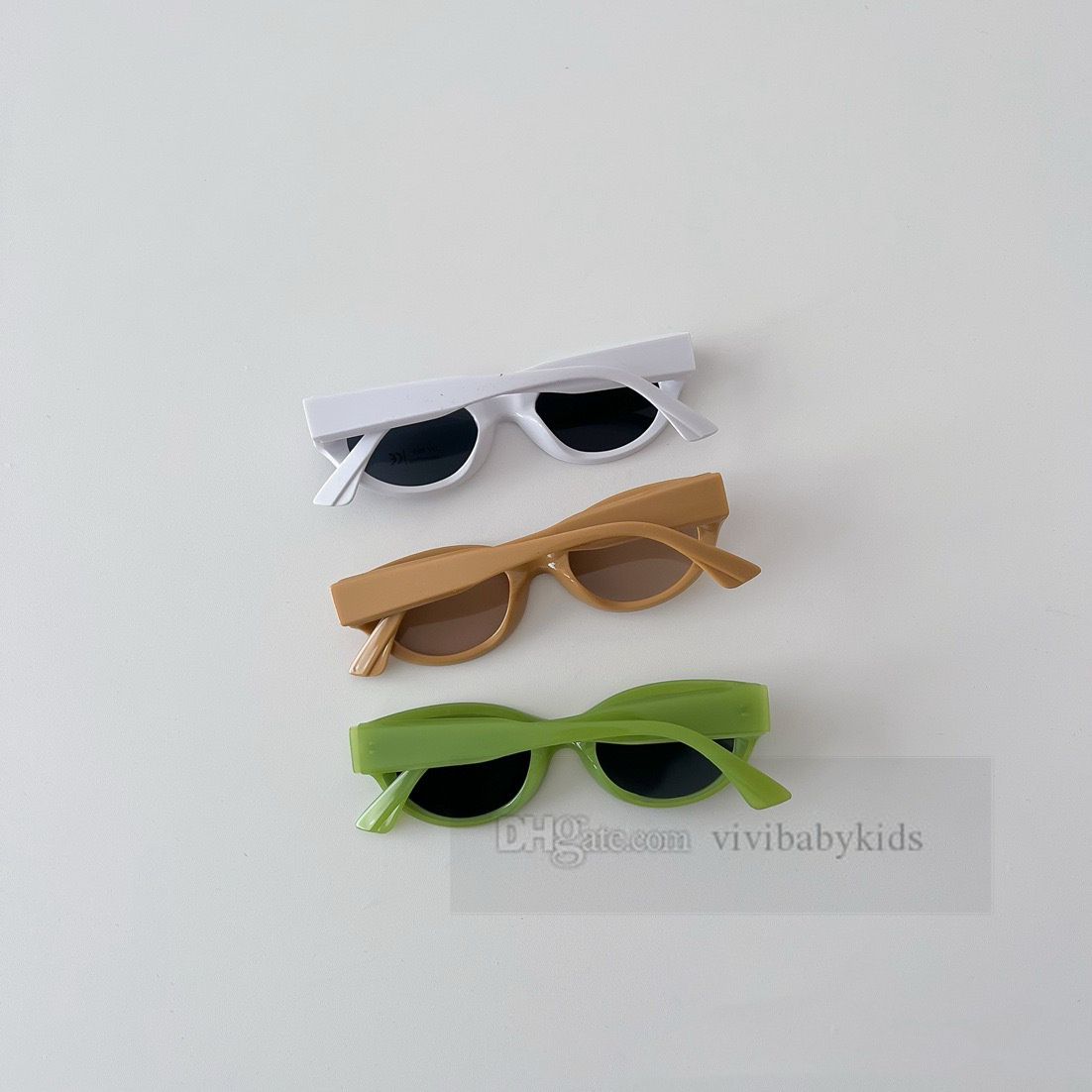 Ins Kids Cat Eyes Sunglasses Vintage Style Girls Sunglasses Children UV 400ゴーグルボーイズビーチホリデー日焼け止めZ5977