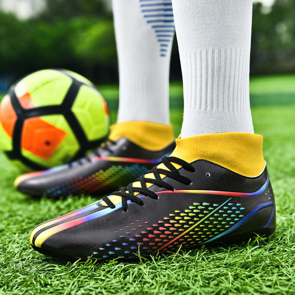 2024 yeni yüksek futbol ayakkabıları uzun tırnak ag futbol botları genç kadın erkekler profesyonel antrenman ayakkabıları mavi siyah beyaz mor