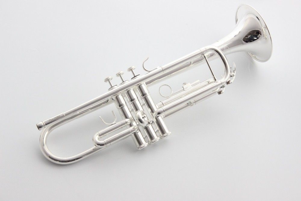 Silver Trumpet YTR-2335S Musikinstrument B Flat Trumpet föredrog ny trumpet Super Professional Performance Gratis frakt