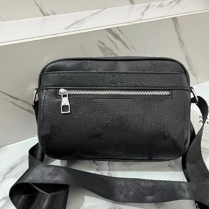 Clássico designer mensageiro sacos nova moda sacos de ombro emboss homens bolsas casuais ao ar livre maleta de negócios qualidade couro do plutônio crossbody saco