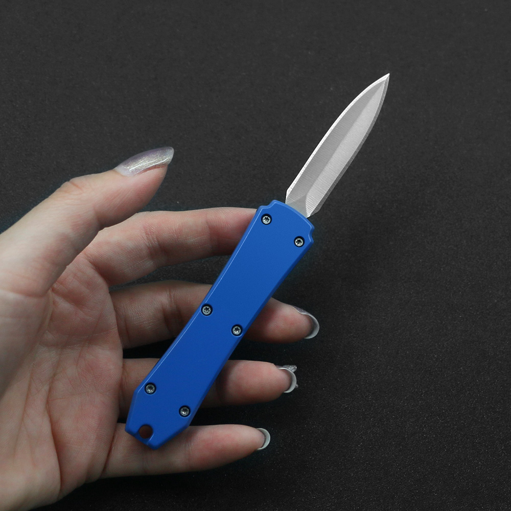 Mini 5inch Portable Pocket Outdoor Self-Defense Knife 440 Blade Key Chain Pendant EDC Multifunktionella verktyg Semestergåvor