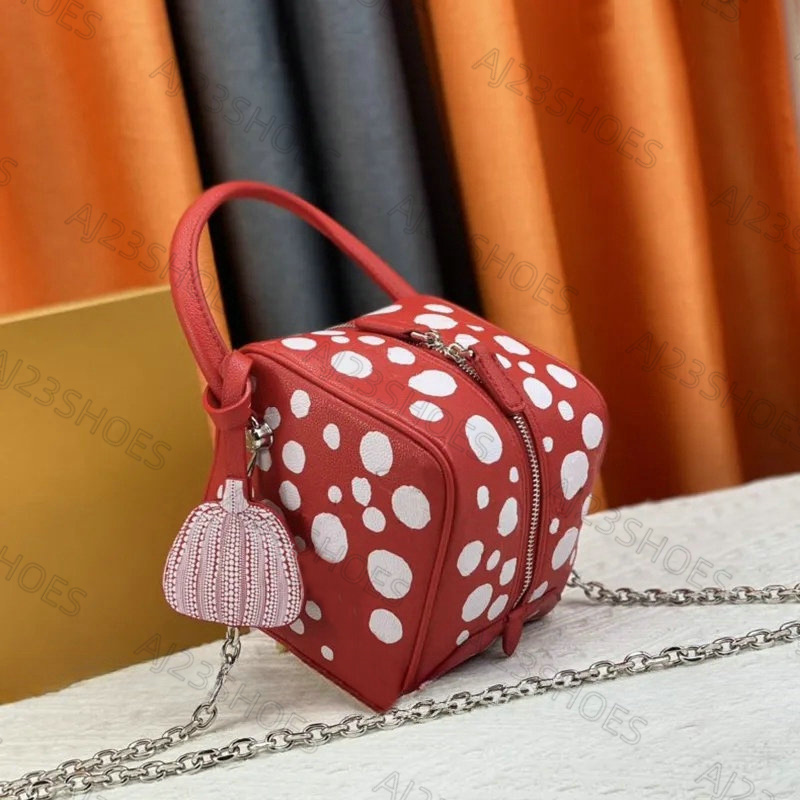 Kvinnors DICE Bag Square Handväskor M21778 M21779 M43589 M46450 M59611 Handtagsmakeup Box Bag Fashionble Shoulder Bags Mini Wallet