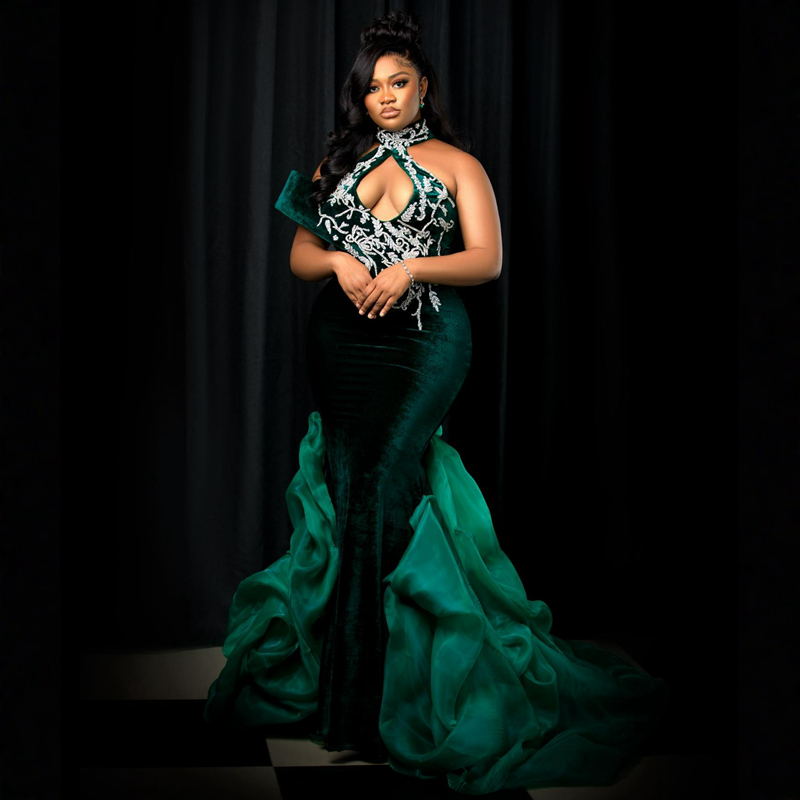 HUNTER GREEN ASO EBI Robes de bal Halter Halter Sirvet Velvet Robes de soirée avec train répétistones Sexy Vestido de Sorrie Robes de fête d'anniversaire pour femmes noires AM162