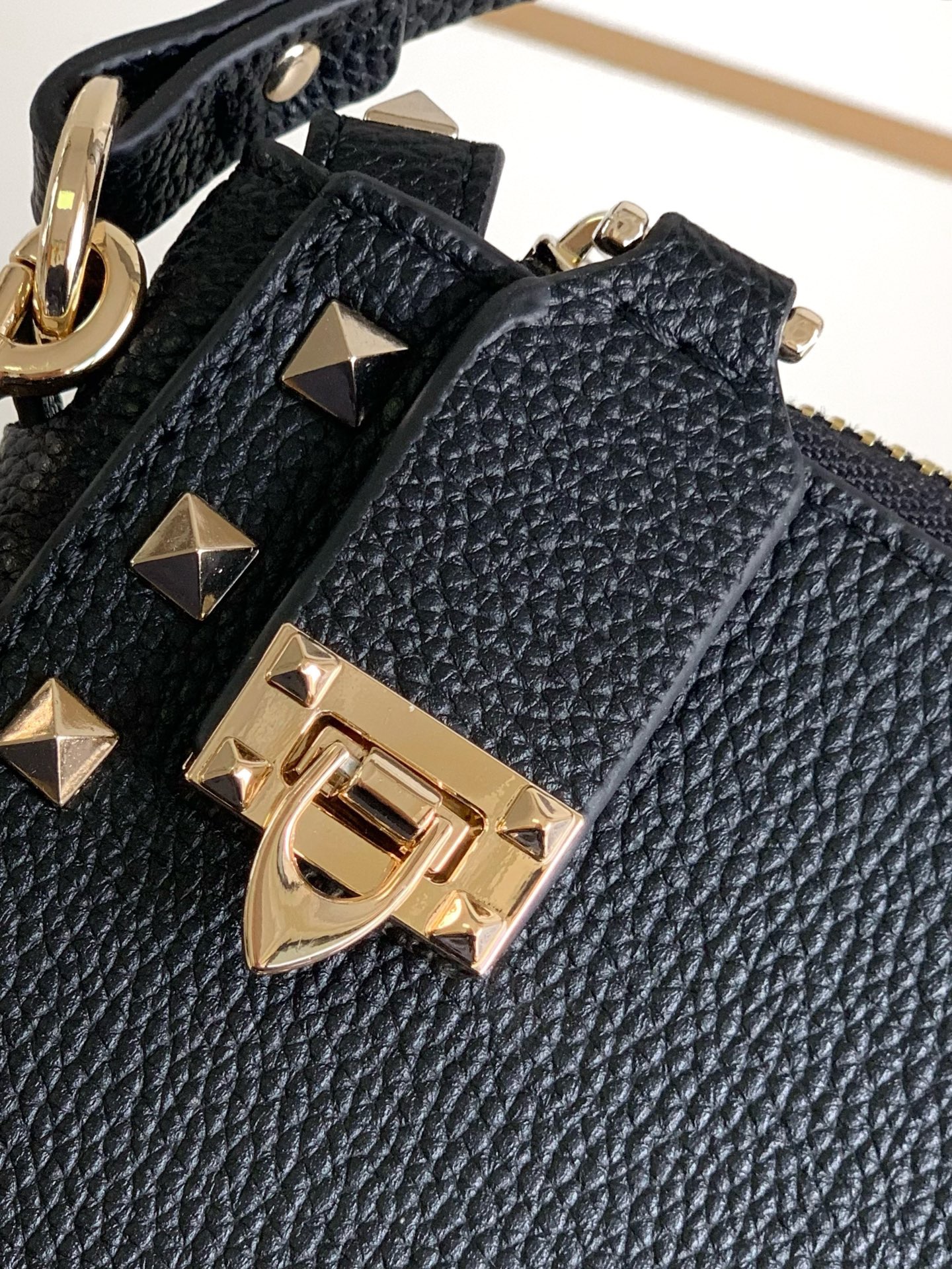 7A designer bag women channel hobo bag handbag high quality Genuine Leather bag Chain bags fashion with trendy Small square bag -V 998