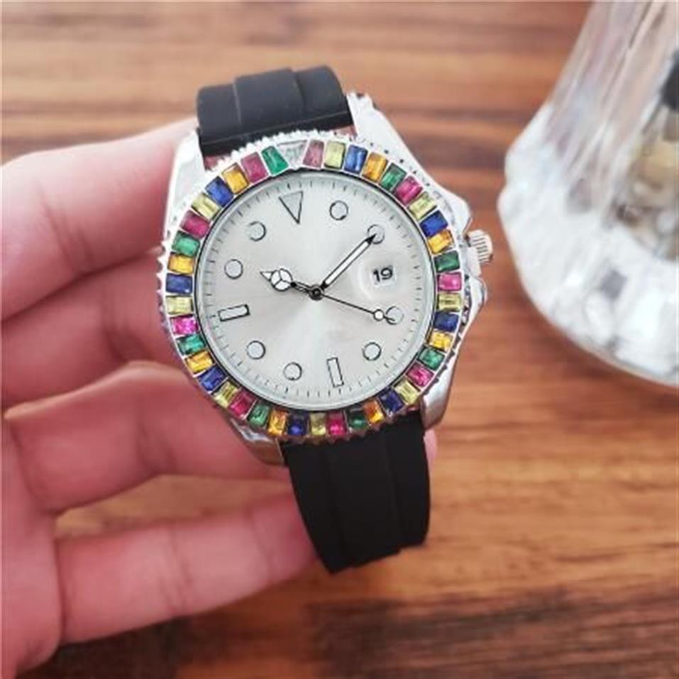 2019 Brand Color Diamond Bracelet Casual Quartz Watch Men's Rubber Belt Dress Watch Relogio Feminino Men's Watch Sal265O