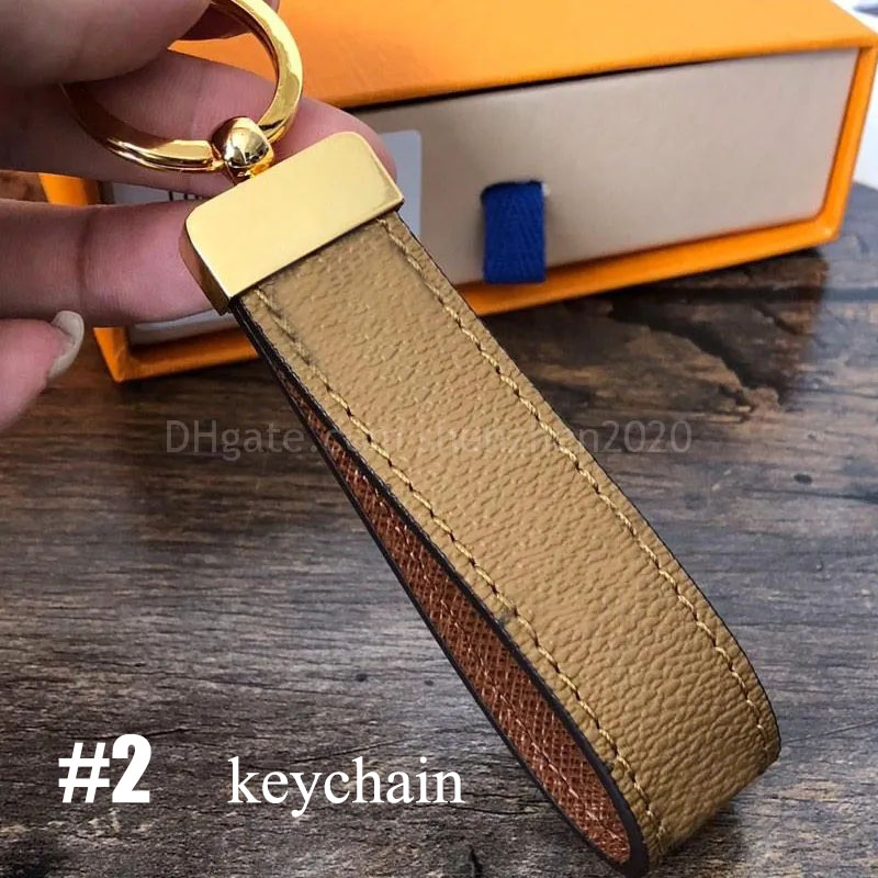 Klassiska nyckelringar nyckelkedjor ringkortshållare nyckelring för män och kvinnor med presentförpackning