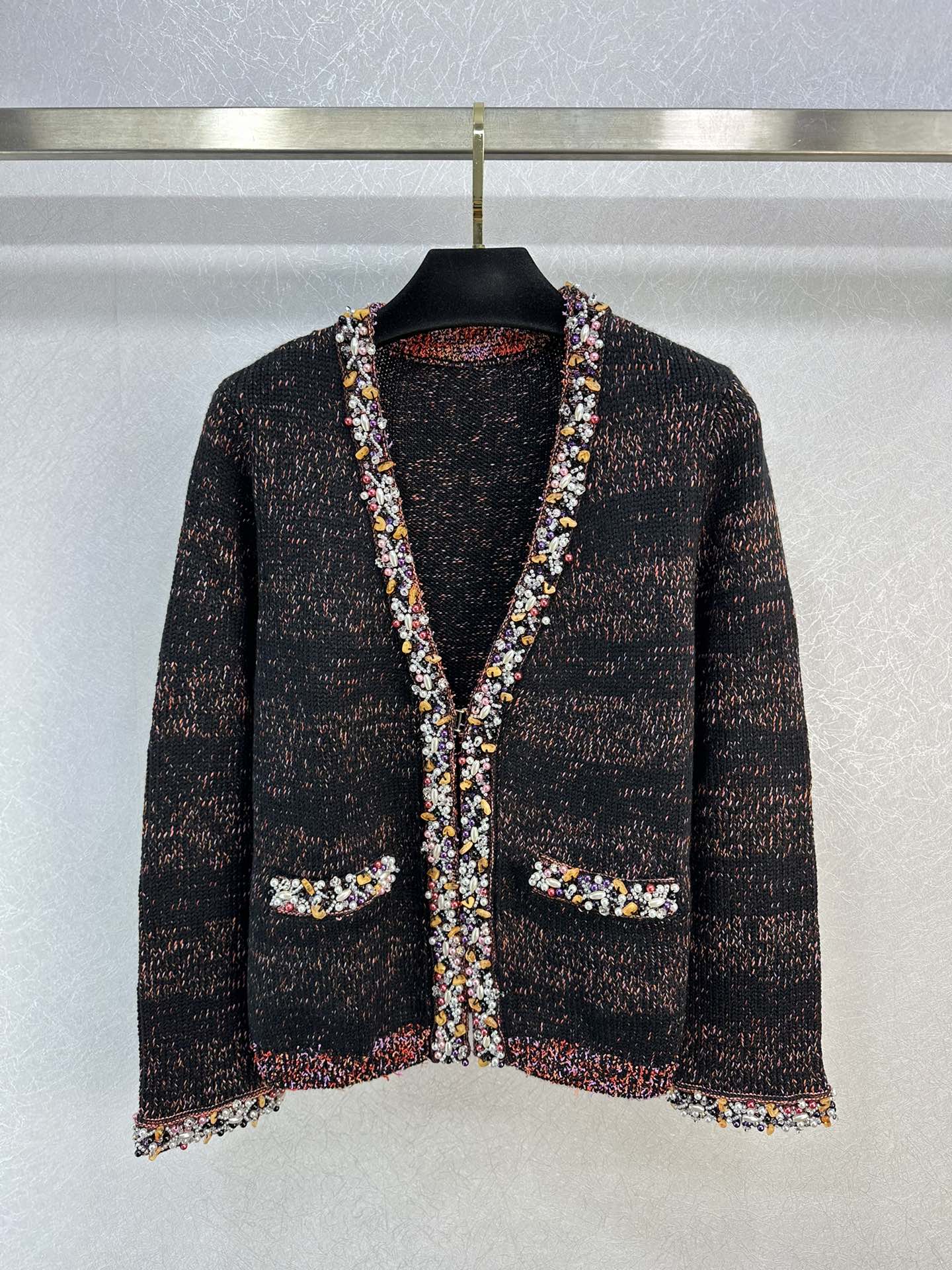 豪華なカラフルなクリスタルビーズ女性の編み物デザイナーディープVカラー長袖レディースコート121307