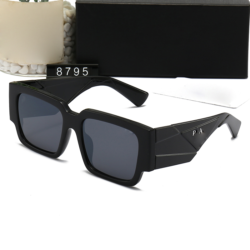 Occhiali da sole da donna con montatura quadrata spessa lettere di design personalizzate stampate occhiali casual e versatili esterni