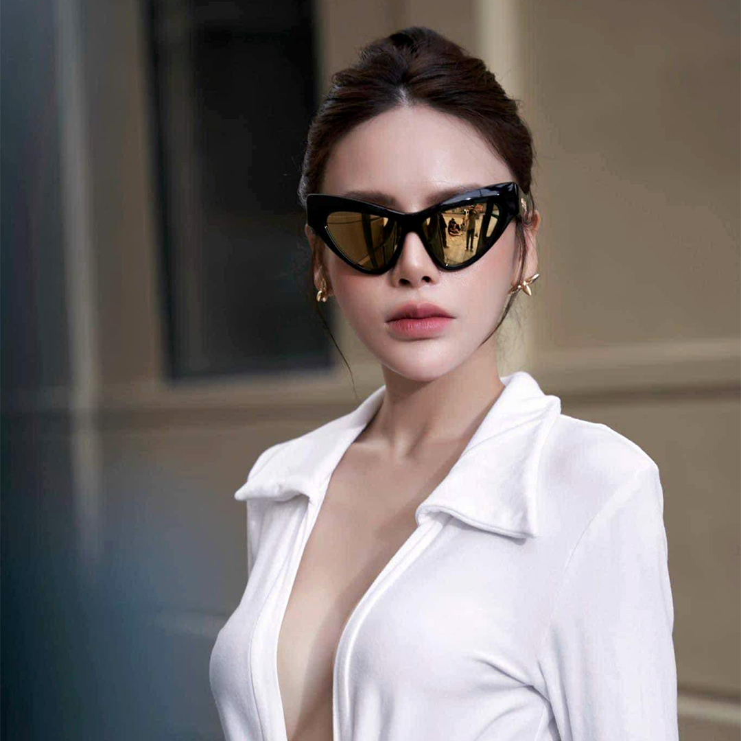 Designer zonnebril zonnebril voor dames luxe zonnebril letter UV400 Vlinder ontwerp veelzijdige stijl strand reiskleding zonnebril mode geschenkdoos 6 kleuren