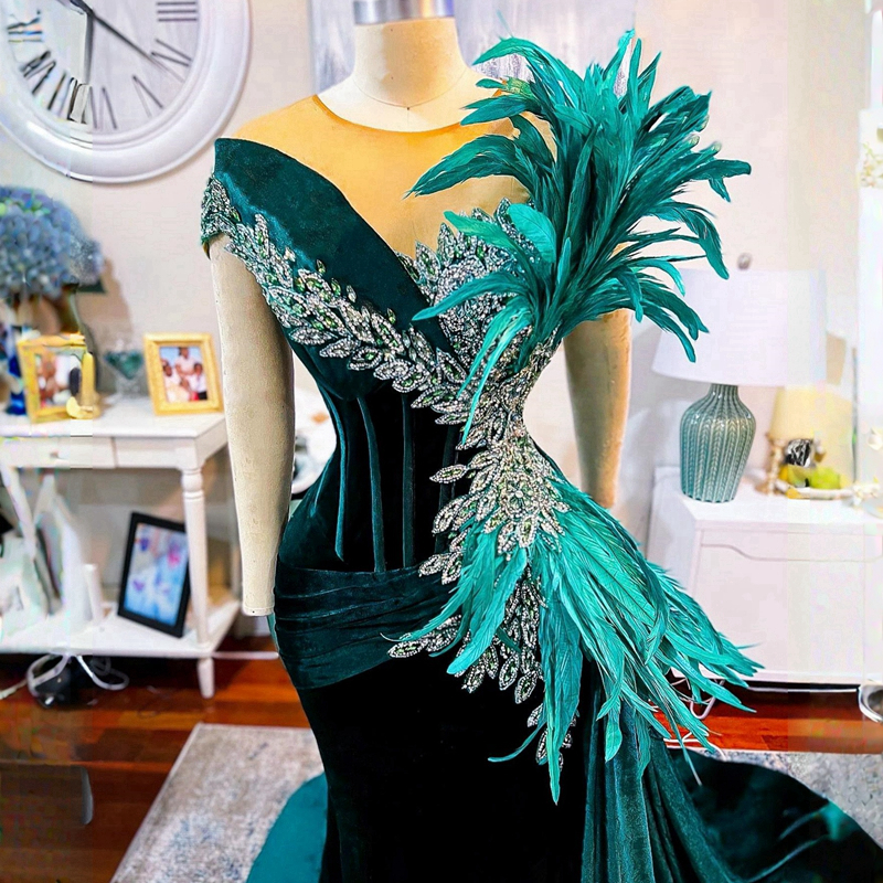 Hunter Green Feather Aso Ebi Vestidos de baile de veludo luxuoso sereia alta divisão vestidos formais de noite para ocasiões especiais vestidos árabes africanos festa de aniversário NL006