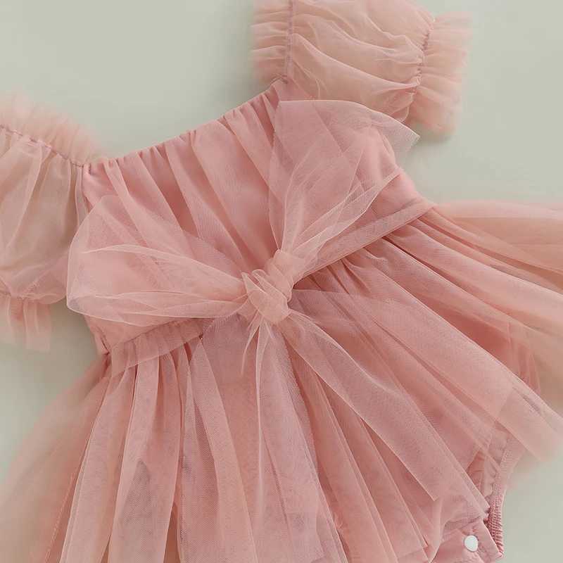 Rompers MA Baby 0-24m Princess Baby Girl Romper Nyfödd spädbarn Småbarn Tulle Jumpsuit +pannband Princess Birthday Puff Sleeve Outfitsl231114