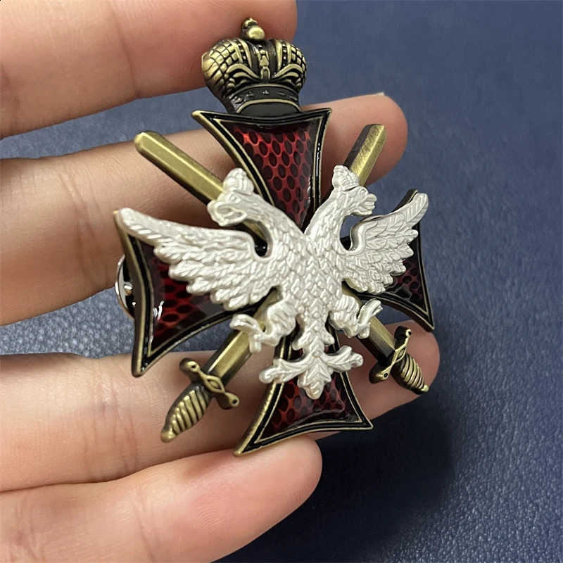 Charms Tsaristische Russische Kroon Medaille Broche Sint Jan van Malta Kruis Souvenir Collectie Prachtige Metalen Decoratie Sieraden Pins 231214