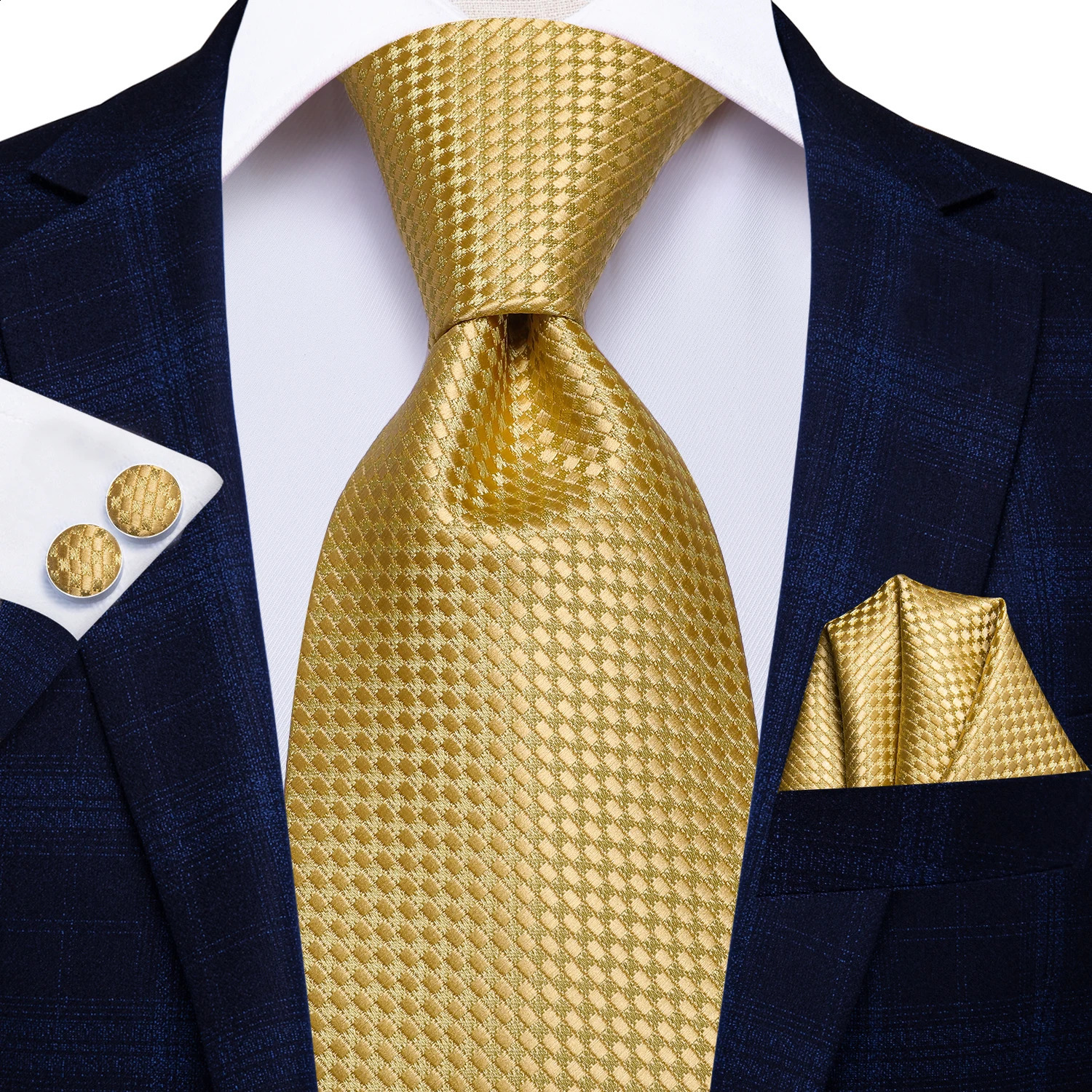 Cravatte HiTie Set di cravatte da uomo scozzesi in oro giallo in seta uomo Anello Fashion Design Gemelli Hanky Cravatta di qualità da sposa 231214