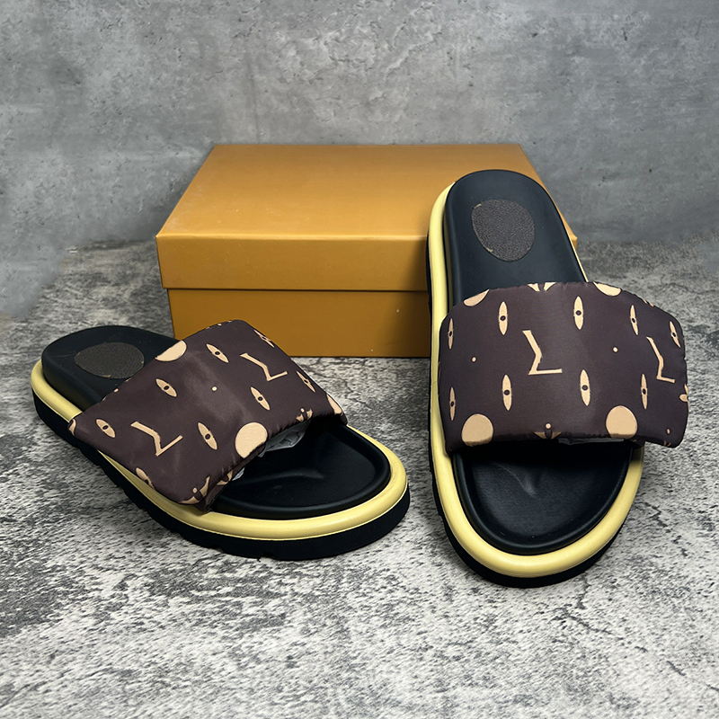 Slipper Designer Slides Women Sandals Pool Pillow Heels Cotton Fabric Straw Casual slippers for spring and autumn Flat Comfort Mules Padded Front Strap Shoe