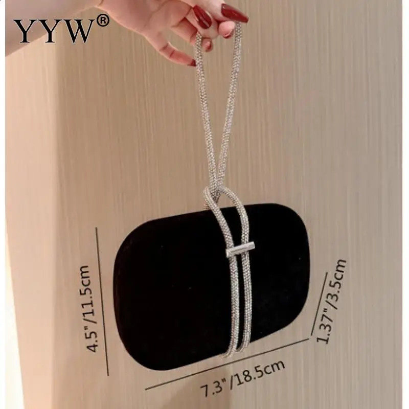 Evening Bags Luxury Women Retro Black Velvet Clutch Bag 2023 Glitter Banquet Party Elegant Ladies Handbag Purse With Chain 231214