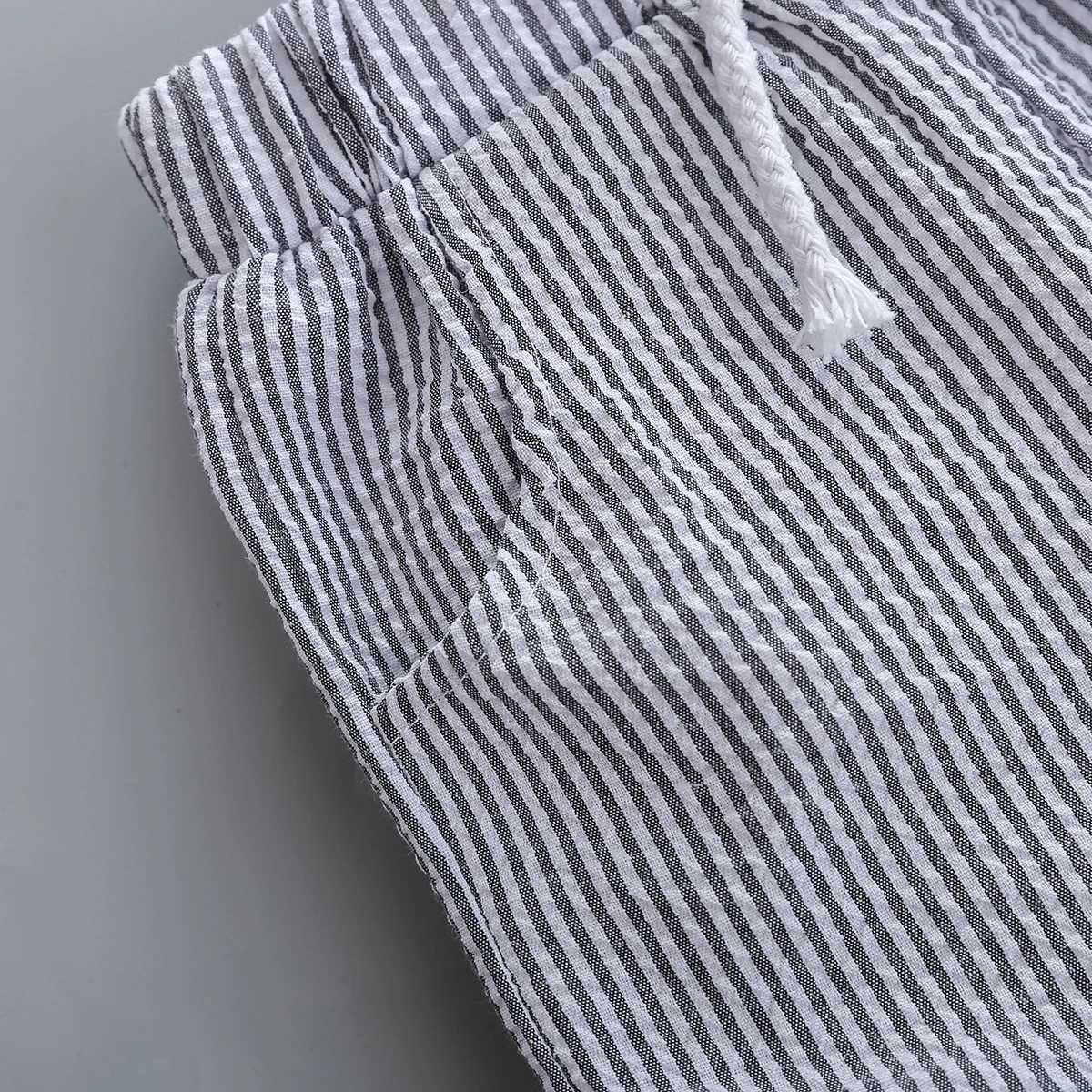 Conjuntos de roupas Bebê menino verão bolha algodão cor pura gola redonda manga curta botão pulôver + cinto listra shorts terno R231215