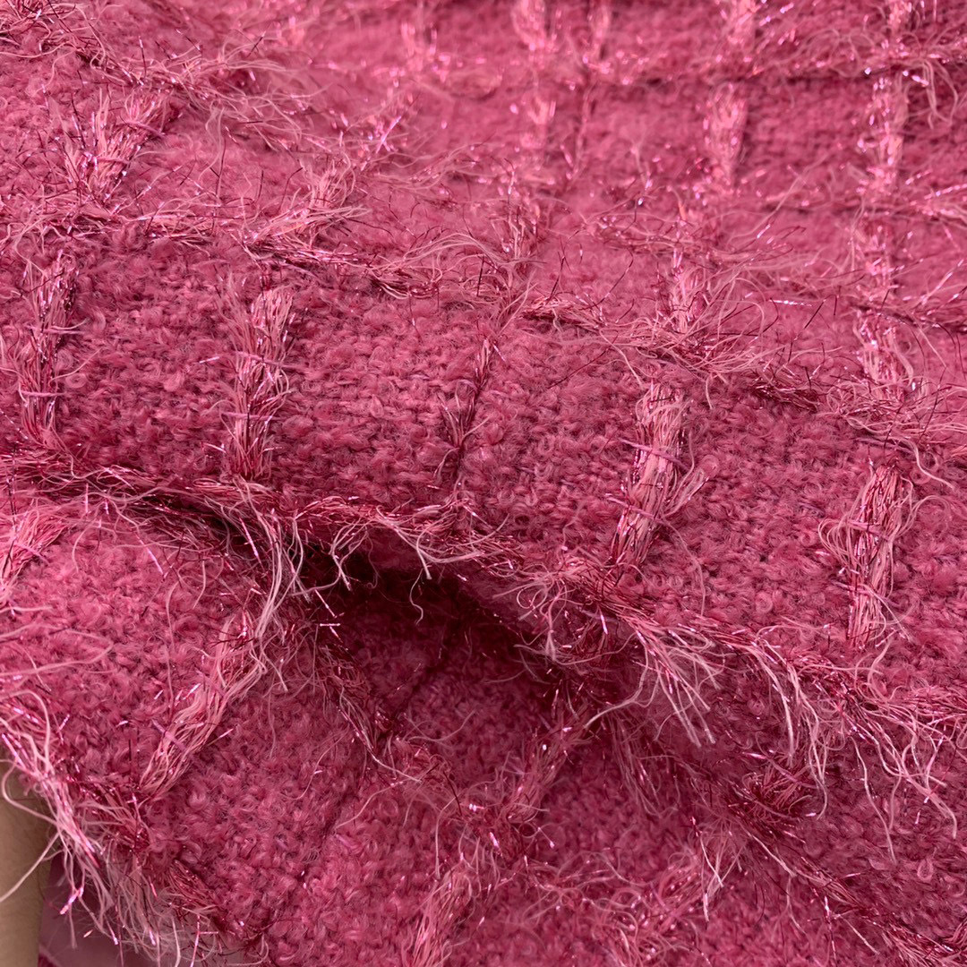 Conjunto de vestido de duas peças de penas rosa primavera 2024, manga comprida, gola quadrada, casaco de tweed + saia sereia de cano médio, conjunto de duas peças B3D151413