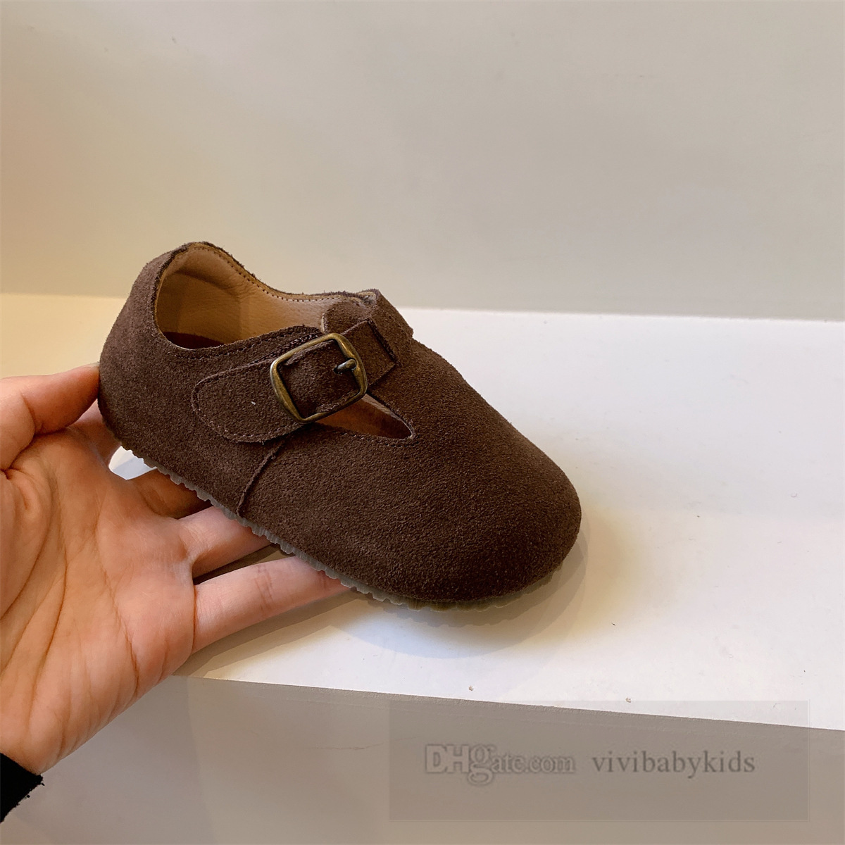 2024 printemps petites filles chaussures plates en cuir véritable enfant en bas âge enfants métaux boucle chaussures simples enfants antidérapant fond souple chaussure décontractée Z6067