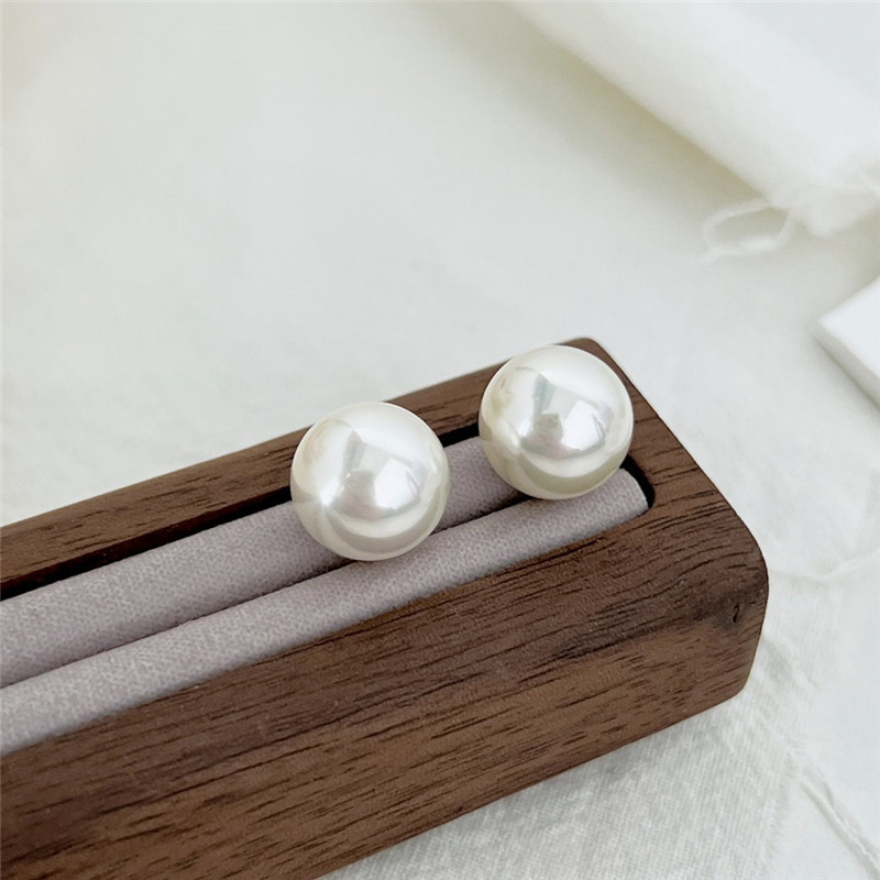 luxury shell pearl earring designer for woman 5mm 6mm 10mm 12mm 925 sterling silver white 18k gold fashion womens gilrs back stud earrings jewelry friend gift box