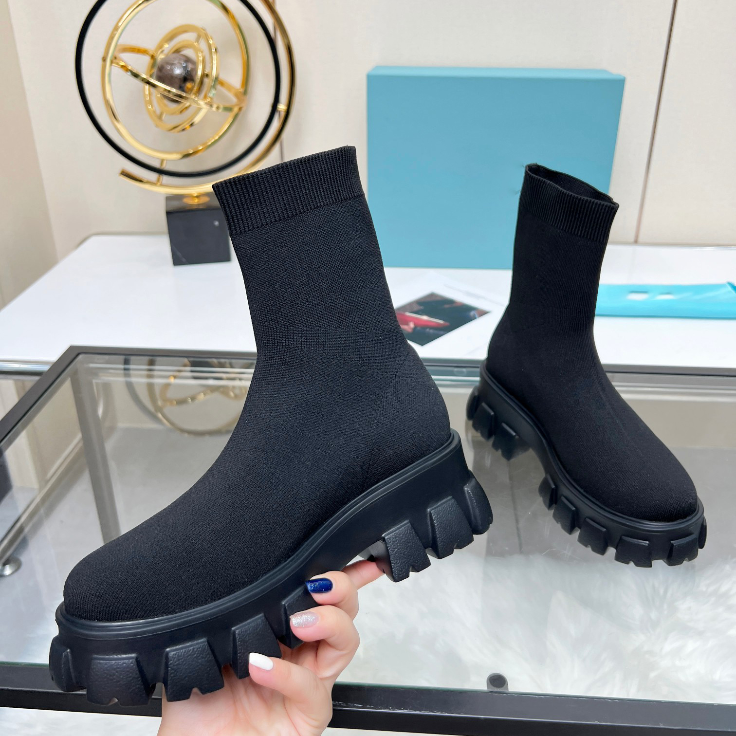 Designer Women Sock Boots Leather Chelsea Dij enkel Luxe laarzen Volledig graanleren stretch platform Slip-ons Round Teen Shoes Lady Outdoor Girls Flat Booties