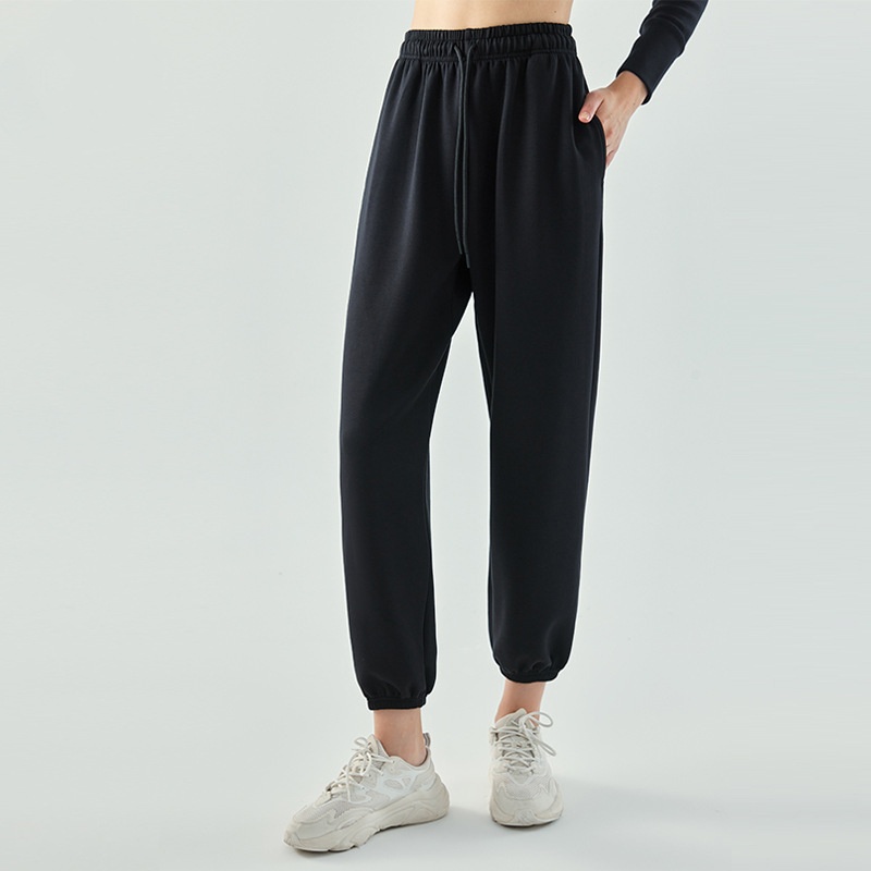 AL YOGA Portez le neuvième pantalon de jogging pour femmes prêtes à tirer des joggeurs de corde extensible