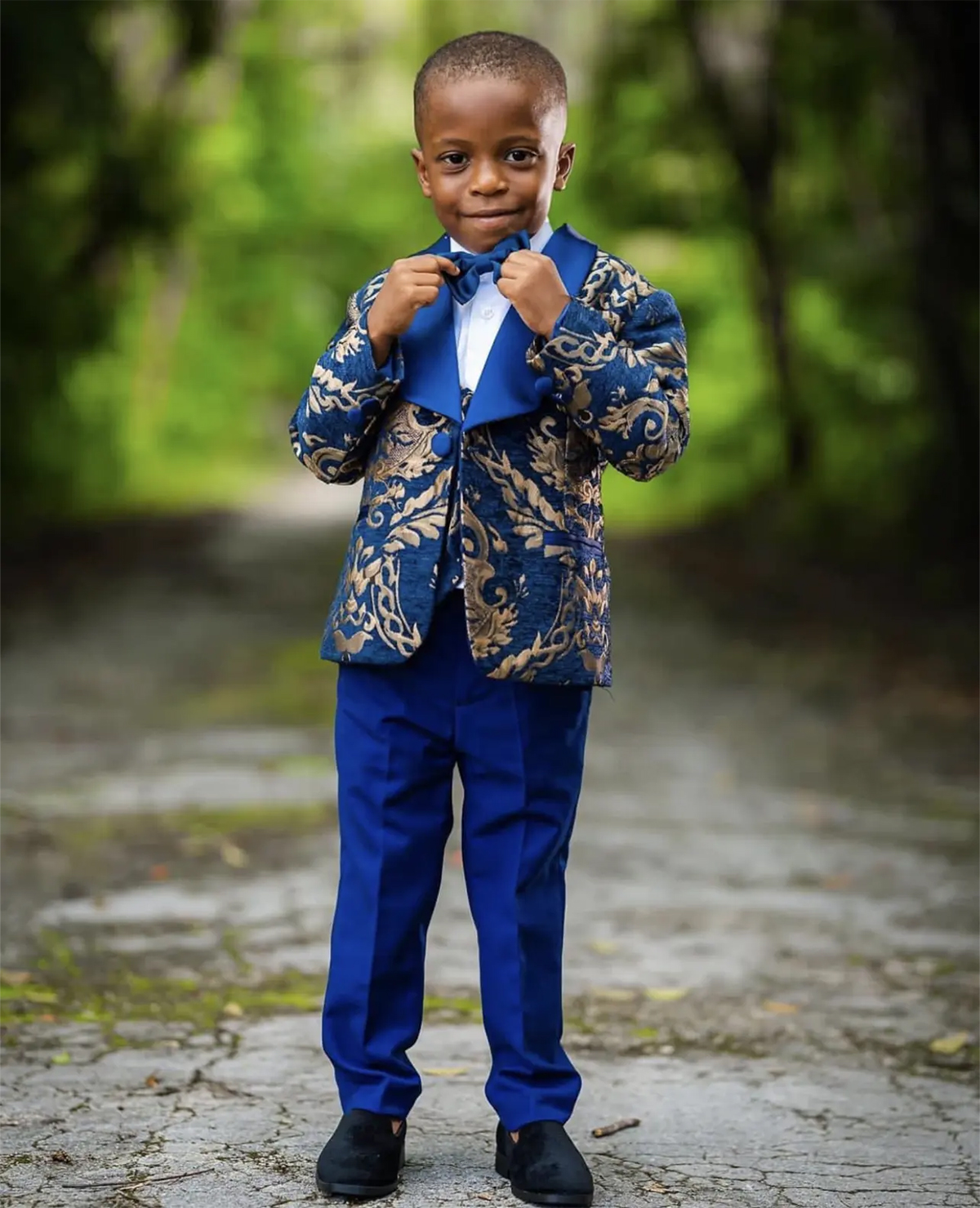 Costumes pour garçons à motif Floral bleu marine, Tuxedos de dîner pour petits enfants, pour fête de mariage, bal d'anniversaire, vêtements 3 pièces, veste, pantalon, gilet