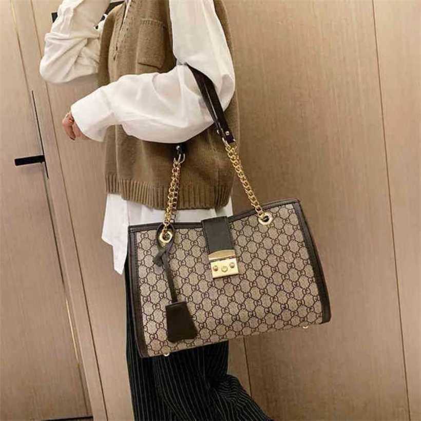 2024 신규 디자이너 여성 크로스 바디 어깨 텍스처 백팩 스타일 손 대용량 겨드랑이 가방