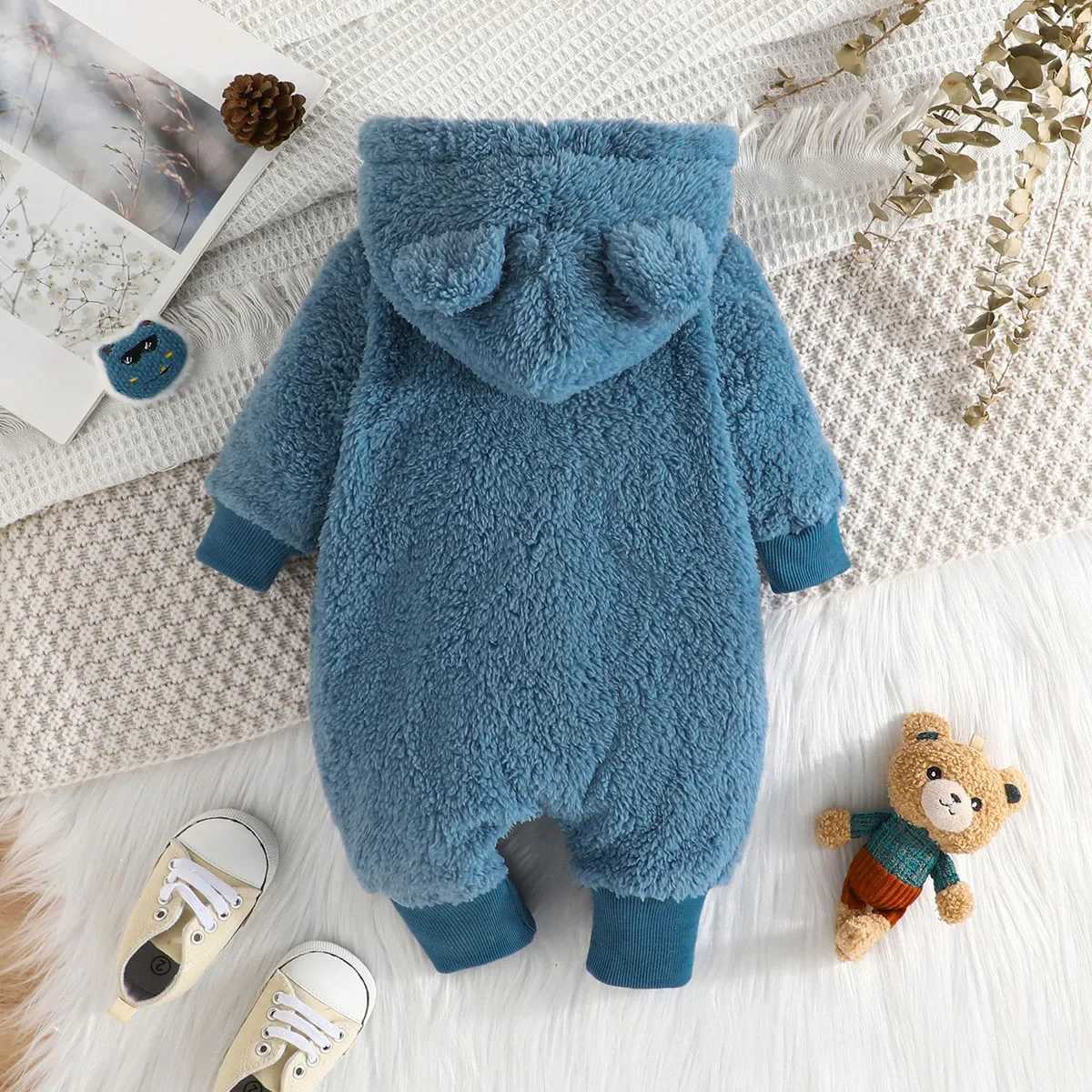 Rompers Newborn Baby Clothes 1 to 18 Months Cartoon Cute Bear Onesies For Baby Girl Boy Long Sleeve Hoodie Warm Winter Infant RomperL231114