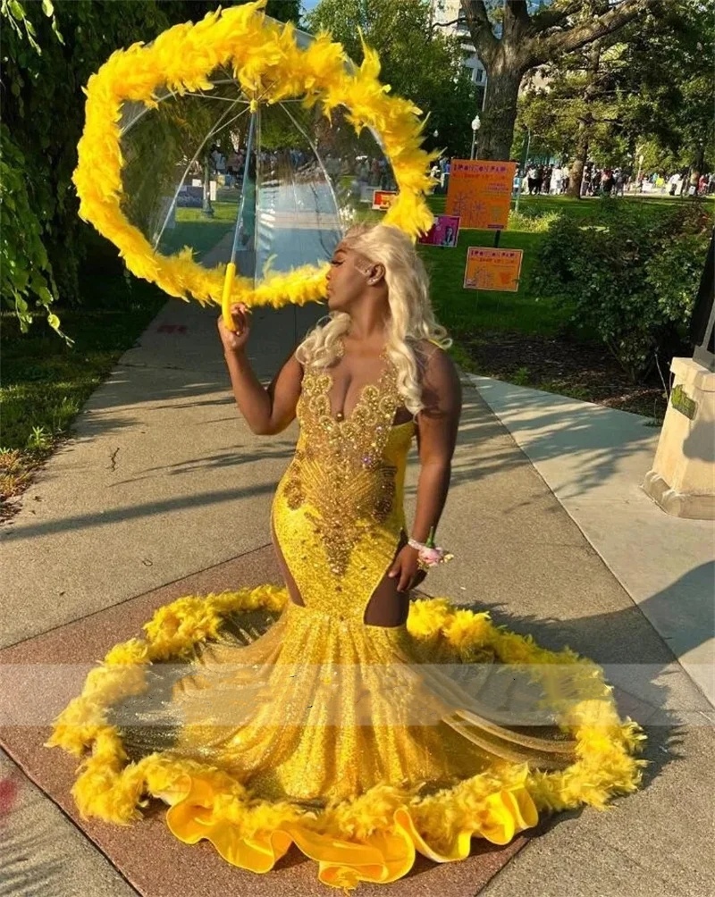 Sparkly Yellow Diamonds Mermaid Prom Dress 2024 Glitter Bead Crystals Rhinestones Feathers Luxury Birthday Party Gown Robe