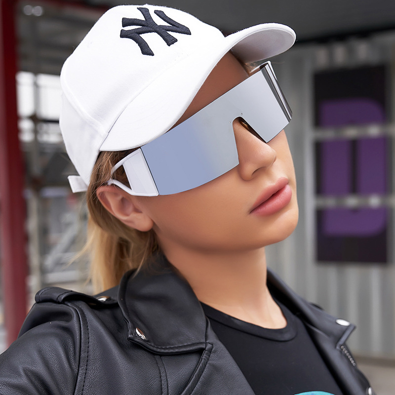 New integrated piece sunglasses female tide Europe and the United States large frame sunglasses female outdoor cycling sports glasses