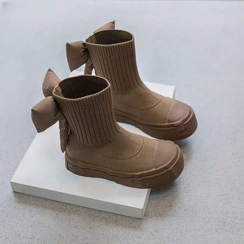 Botas para meninas botas outono novo estilo meninas versátil arco princesa única bota crianças bootsl231218