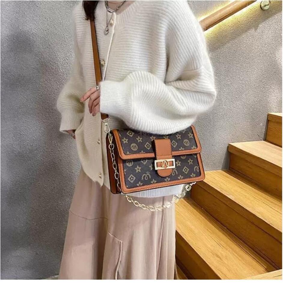 2023 Crossbody Chain Bag Flip Messenger Bags for LADY Girls Square Satchel Purses PU Leather travel casual shoulder bag party pack255V