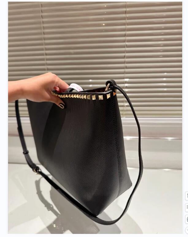 Torka nitowa kobiety mody zakupowe torby na ramię hobo torebka crossbody torby posłańca koperta portfel luksusowy projektant torebki czarny portfel plecak