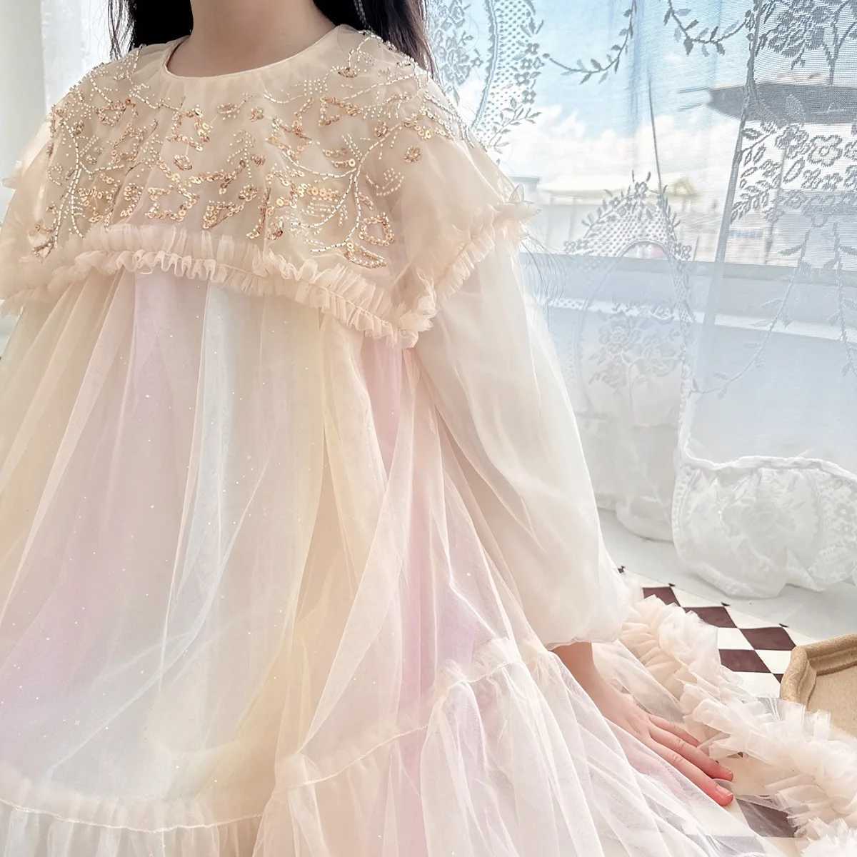 Robes de fille filles robe tulle 2023 Spring automne vêtements pour enfants couleurs arc-en-ciel coure couche élégant princesse paillettes robes pour enfants