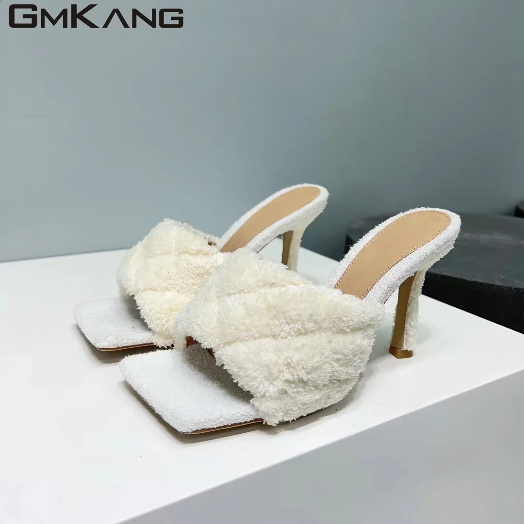 Rabbit Hair S Slippers Femmes Fashion Walk Show Mules Chaussures Femme Couleur Couleur Fourr