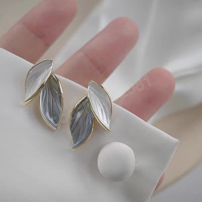 Korean Double Leaves Multicolor Stud Earrings for Women Vintage Retro Geometric Plant Ear Jewelry Green Pink Red Color