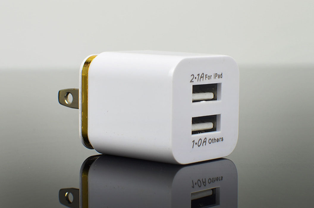 Ładowarka o wysokiej prędkości 5V 2.1A Podwójna zasilanie USB 2 Porty Adapter dla iPhone'a 7 8 Plus x 11 12 13 14 15 Samsung Xiaomi LG Smart Mobile Phone