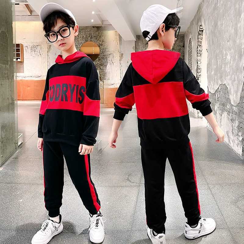 Pullover Set di abbigliamento ragazzi Primavera Autunno Moda Felpa con cappuccio Giacche + Pantaloni Sport Abbigliamento bambini Tuta bambini Teen 4 6 8 10 12 anniL231215