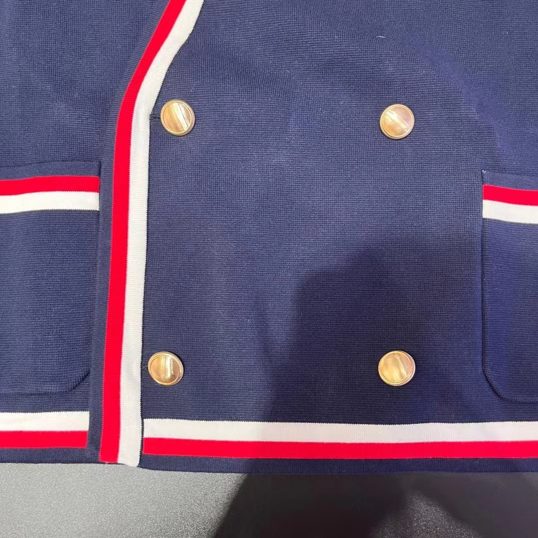coatwomen designer badpak Dames vest met contrasterende kleuren met dubbele rij knopen, trui in college-stijl modetrend hoodie