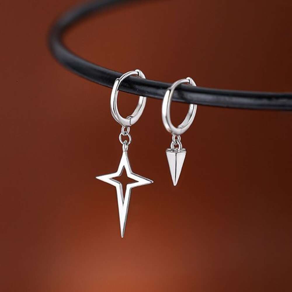 Асимметричные конические четыре угловые звезды, женские серьги с пряжкой для ушей в стиле Instagram, нишевые модные легкие серьги в минималистском дизайне