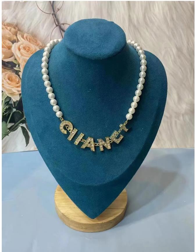 Colliers pendentifs Collier pendentif perle de luxe bijoux de créateur monogramme en or 18 carats ras du cou collier d'amour pour femmes cadeau d'anniversaire exquis necklace