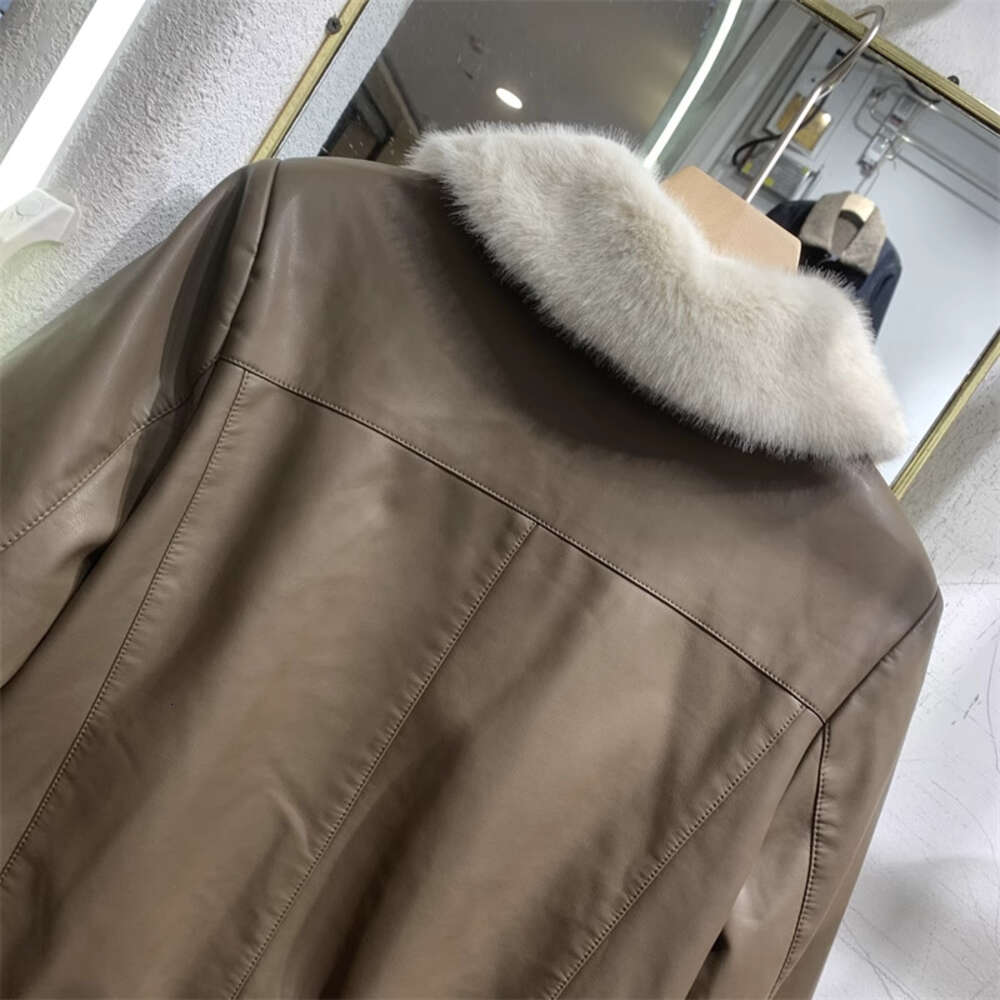 Ceket Meladraga Velvet Ceket Kadınlar Kalınlaştırılmış Ceket 2023 Sonbahar/Kış Yeni Kısa Üstü Küçük Uzun ve Büyük Kürk Boyun