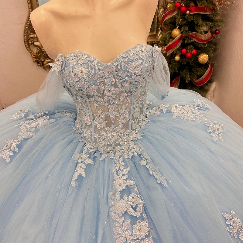 Sky Blue Shiny Quinceanera Abiti abiti da ballo fuori dalla spalla Appliques in tulle Tull Stupy Mexican Sweet 16 Abites 15 Anos