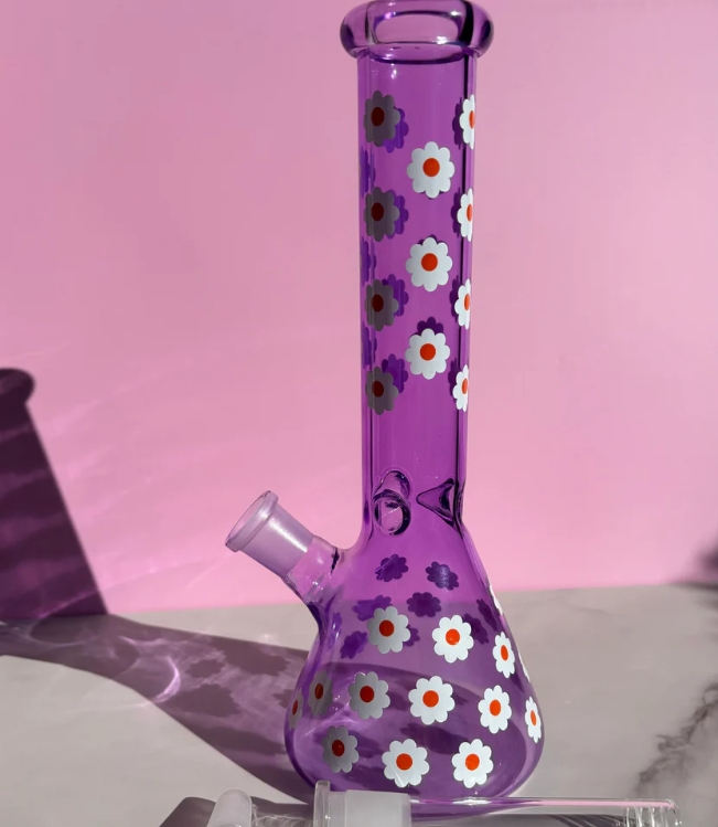 Rosafarbene Glasbong-Bubbler-Herz-Wasserpfeifenbecherbasis Dab Rigs Downstem Perc-Wasserbongs mit 14-mm-Verbindung, 25 cm hoch