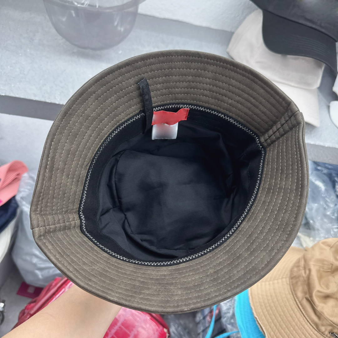 Women`s Leather Bucket Hat Spring and Summer Solid Color Letter Printing Designer Outdoor Versatile Casual Sunshade Hats