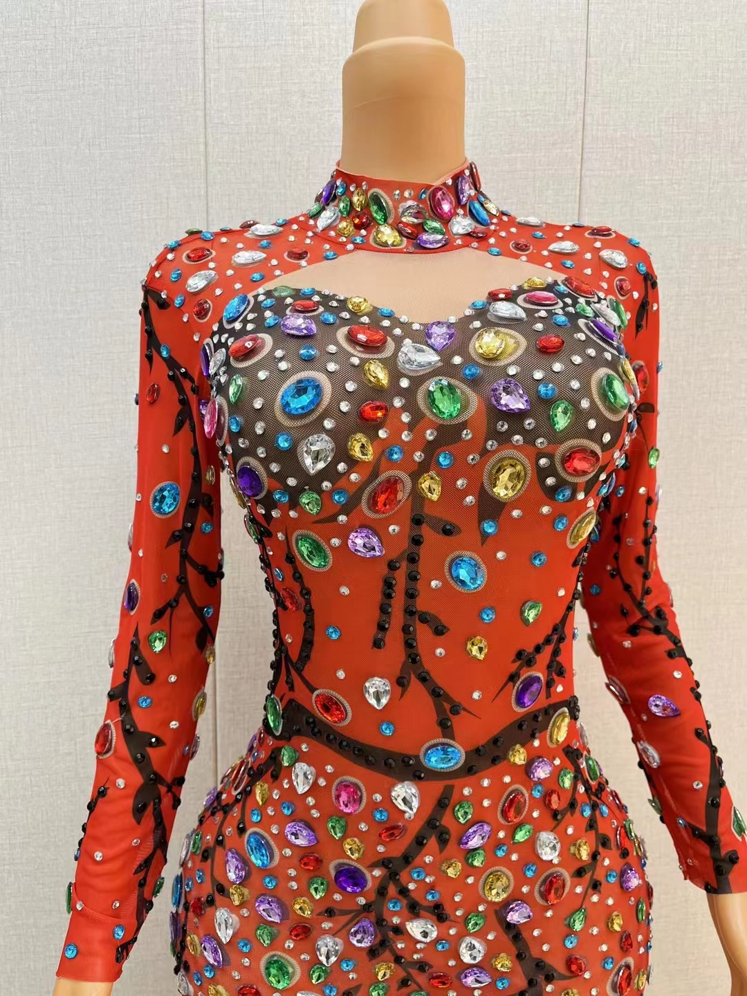 Kadınlar Çok Renkli Kristal Sıska Tulum Uzun Sleeve Şeffaf Kesim Elastik Bodysuit Rhinestone Tayt Sahne Performansı Pırlanta Tek Tekerlek Gece Kulübü Kostüm