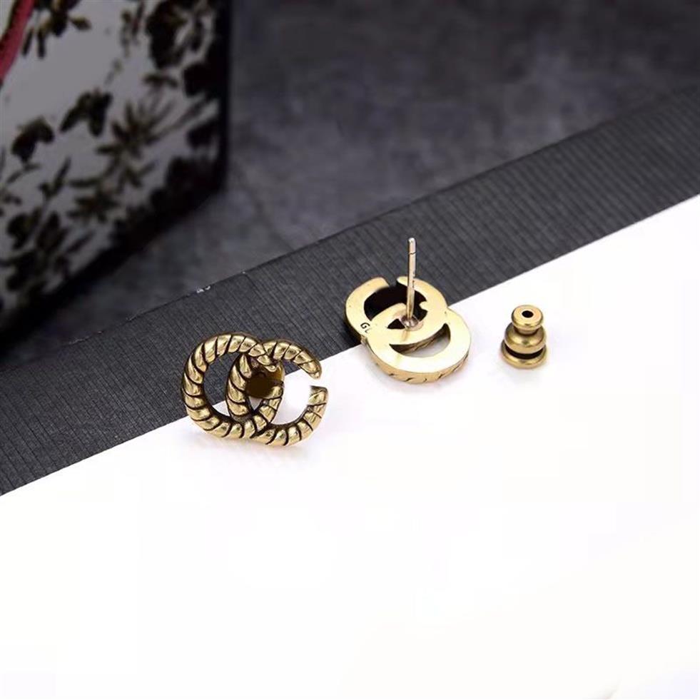 2021 Nieuwe mode Simple Earrings Ladies Retro ed Letters Brand Designer oorbellen232A